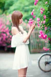 要走的人你留不住 想走的留不住，想留的不会走；最好的朋友，才会不离左右；最真的感情，才能陪到最后！