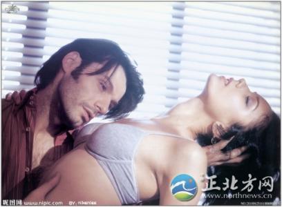 女人爱爱狗口述 口述第一次和外国男人爱爱感受