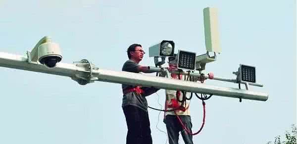 违章摄像头 涨姿势：那么多摄像头，到底哪个是拍违章的呢？