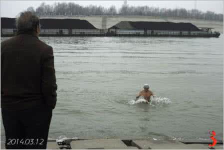 致女神 胡紫微：致女神——给世界留点破绽