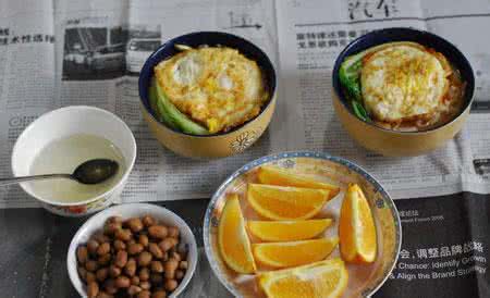 餐垫不吃饭时需要摆吗 吃饭时不要用这样东西垫餐桌