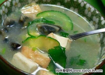 大学生瘦身食谱 2款黄瓜瘦身食谱 黄瓜皮蛋汤