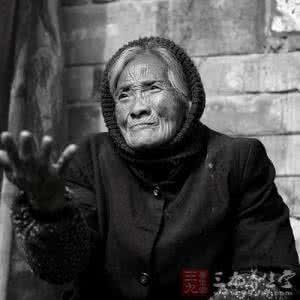 空巢老人心理问题 中老年常见的心理疾患 关注空巢老人