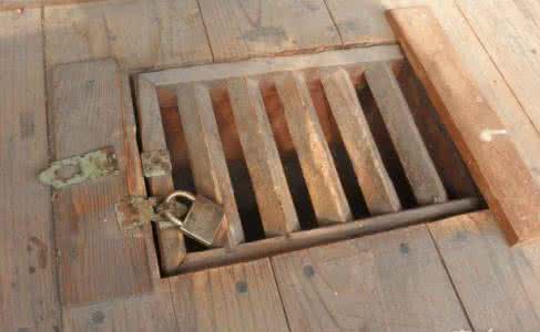 日本和尚的武器 日本和尚的功德箱