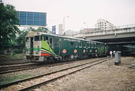 缅甸皇家利华铁道论坛 缅甸铁道旅行：行驶在万佛之国的百年老火车（下） 