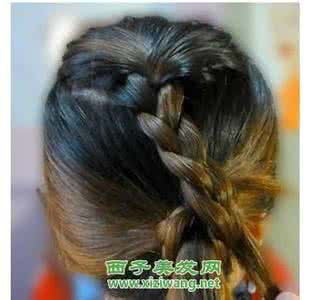 短头发怎么扎好看步骤 扎头发步骤 怎么用头发扎头发?