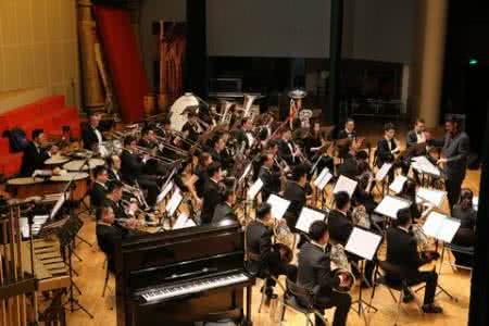 校园管乐团简介 校园管乐团 校园管乐童子乐声