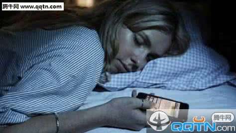 为什么会长黄褐斑 玩手机会失明吗?玩手机会长黄褐斑吗？怎么正确玩手机?