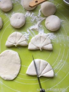如何发面蒸馒头包包子 发面荷叶饼，比做馒头省事，用它包肉包菜随你选
