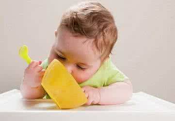 宝宝辅食重要性 宝宝辅食什么时候吃 宝宝辅食的重要性