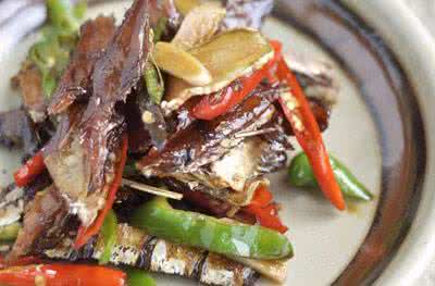 风干鱼块怎么做好吃法 香辣风干鱼