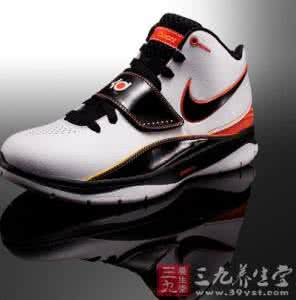 篮球鞋选择 健身中心 教你篮球鞋的选择