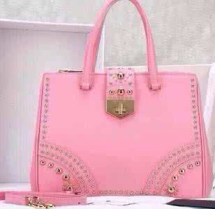 第一批美丽宜居小镇 一批美丽的包包来袭····