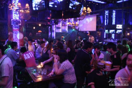 狂欢夜 激情狂欢夜，如何让她主动索爱