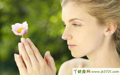30多岁如何去皱祛斑 秋季如何抗老去皱呢