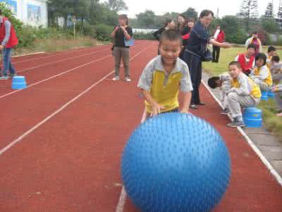 幼儿园亲子游戏 103个幼儿园亲子游戏大全，留着和孩子玩！