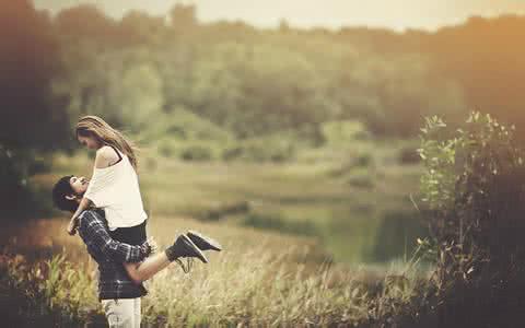 拥抱的温暖 温暖 温暖的拥抱