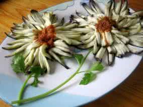 炸菊花茄子的做法 菊花茄子
