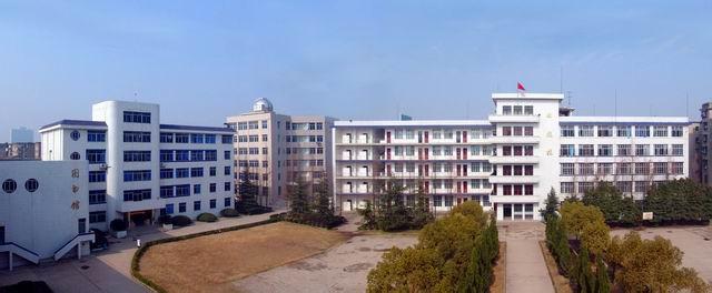 中小学办学条件标准 上饶中学:上饶中学-建设过程,上饶中学-办学条件_上饶中学