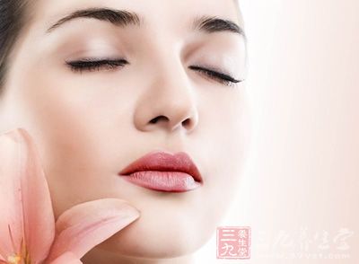 皮肤细腻光滑小秘方 怎么如何让皮肤变光滑细腻有弹性