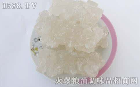 大块冰糖弄碎的妙招 怎么把大块冰糖弄碎？大块冰糖弄碎的小妙招