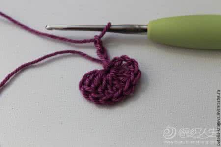 钩针手链图解视频教程 紫罗兰色钩针手链图解教程