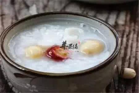 药膳粥 失眠怎么办?4款药膳粥缓解失眠效果最显著