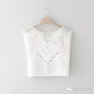 白色钩花宝宝背心裙 精致的白色短款时尚背心钩法图解