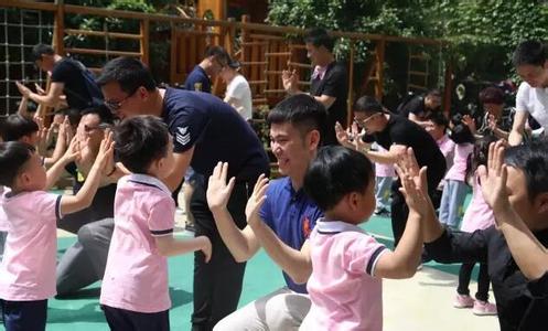 爸爸坐死孩子 爸爸坐死孩子 孩他爸，你带下娃会死吗