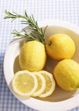 舒缓压力 “吃”掉压力 补充维C可缓压