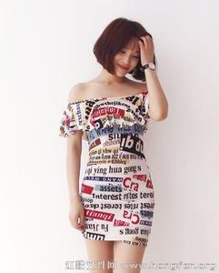 女孩超短裙子底下 超短裙子 学会超短裙子的搭配能更好的展现身材比例