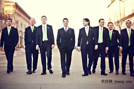 伴郎服装有什么要求 伴郎服装要求 伴郎要做哪些事？服装上有哪些要求？