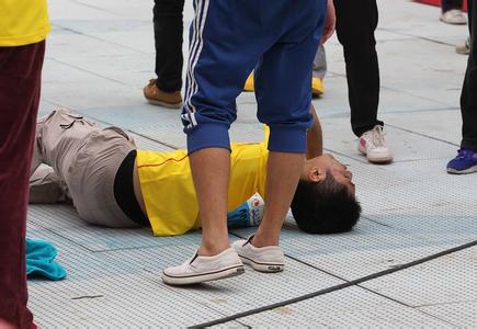 马拉松长跑 长跑猝死 广州马拉松选手猝死 冬季如何健康长跑