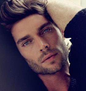 熊猫眼微波眼霜 针对问题选择眼霜 告别熊猫眼