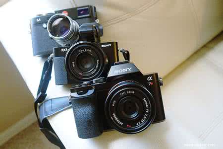 相机背带怎么穿 基础 ▏保护好你的相机 三种常见的相机背带绑法教给你