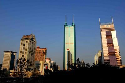 深圳地王大厦 中国建筑十大地标--------深圳地王大厦