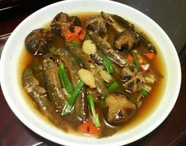 泥鳅粥的做法 泥鳅的做法大全 教你鲜美的泥鳅粥做法