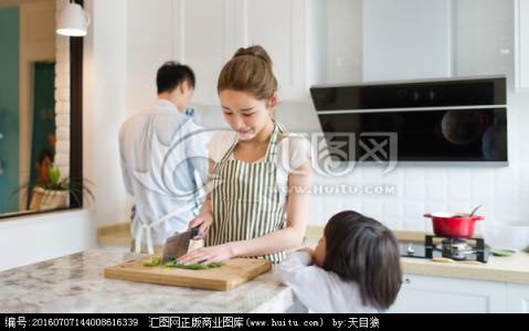 一家人做饭 爱做饭的一定要收藏噢，周末在家做饭给家人吃！