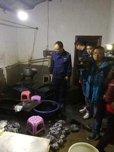 无证小作坊可以处罚吗 食品小作坊无证处罚 无锡制作间环境恶劣 无证馒头作坊藏身民房