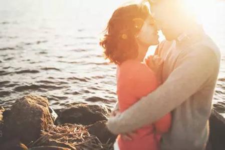 套路得人心 人心难得,难得人心,再热的心,不被重视也会凉的;再深的情,不被珍惜也会淡