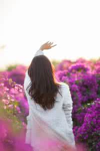 爱情情感美文 短文 让爱一直在，让爱一直爱【情感美文】