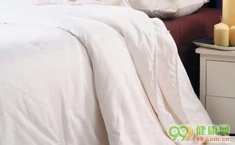 西安蚕丝被订做 蚕丝被订做 注意事项 【蚕丝被清洗保养】蚕丝被清洗保养及其注意事项