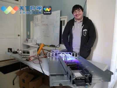 计算机是谁发明的 17岁辍学创业者发明新型计算机