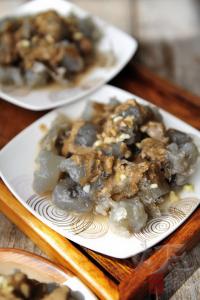 烟台焖子的做法 烟台小吃——焖子(做法附图)*
