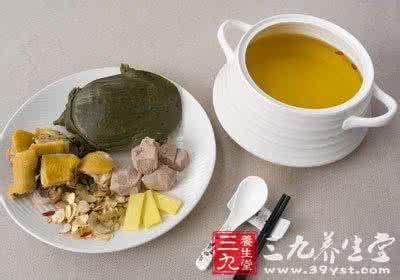 西洋参泡水喝的方法 西洋参泡水喝的方法 西洋参正确泡水喝的方法