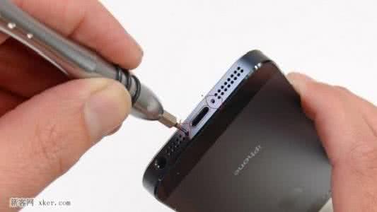 iphone5s更换后盖图文 开盖清理iphone 5图文教程
