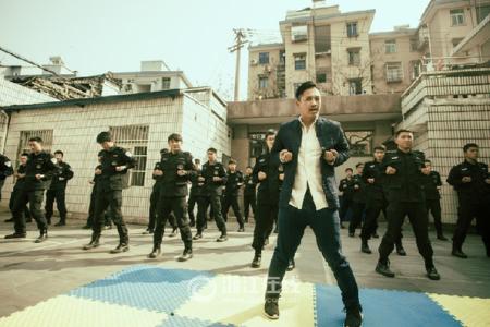 功夫特警 【特警拳 北派外家 自学功夫网】