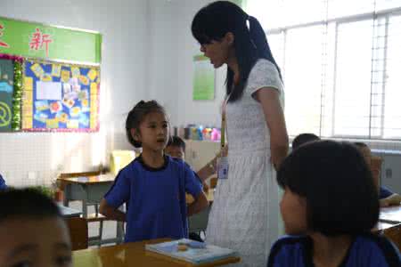 趣味课堂数学 激发学生“玩数学”的兴趣