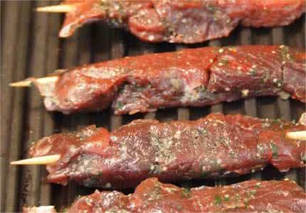 鸵鸟肉 【鸵鸟肉】肉类中的长寿肉——鸵鸟肉