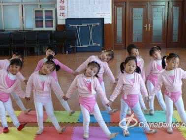 儿童有氧舞蹈的练习方法